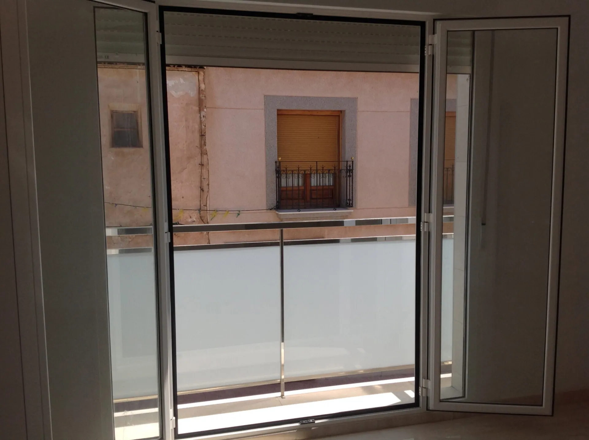 Casa Albor — Rehabilitación de vivienda urbana en Agost-Alicante
