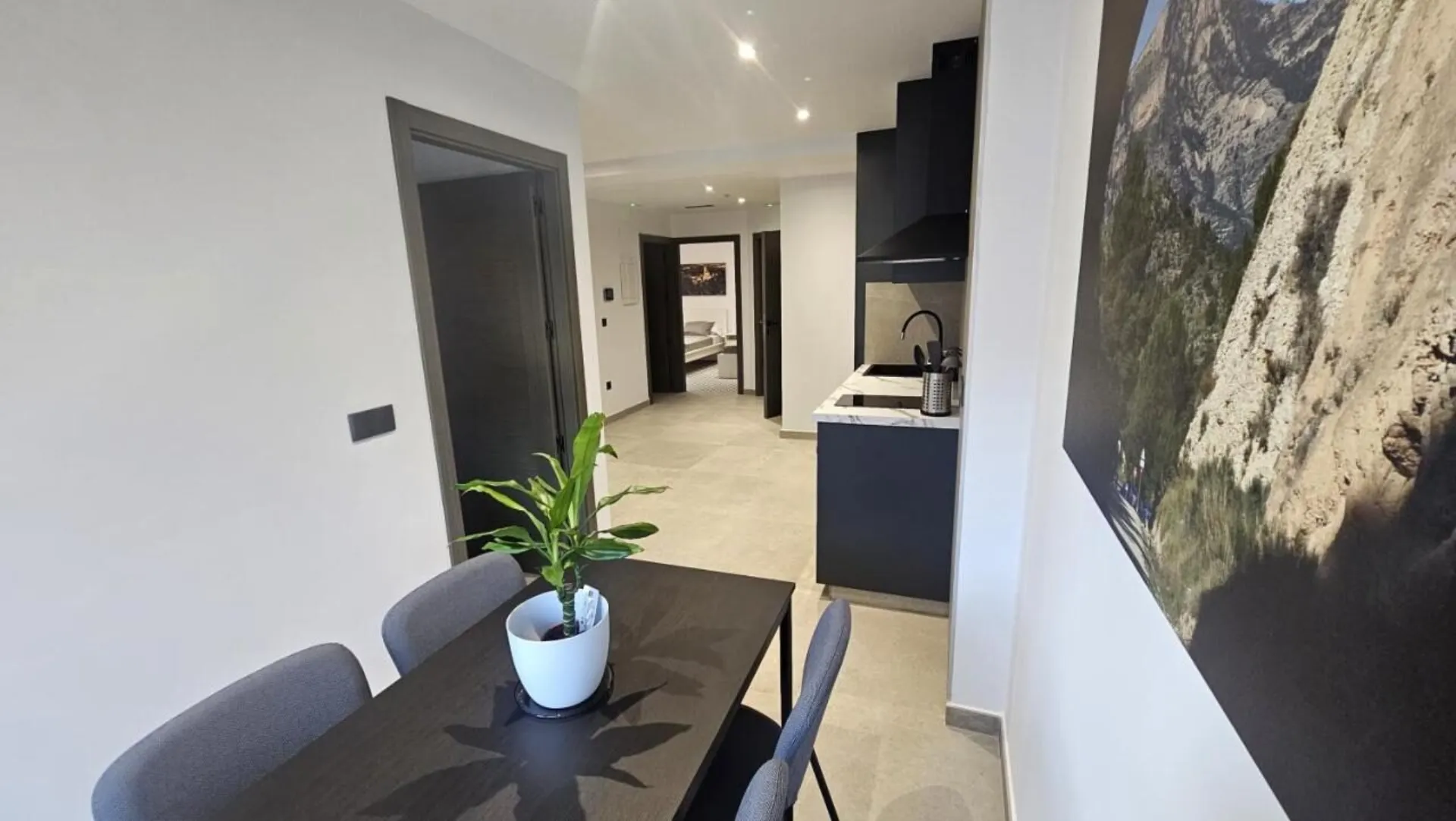 Casa Escala — Vivienda urbana entre medianeras en Agost-Alicante