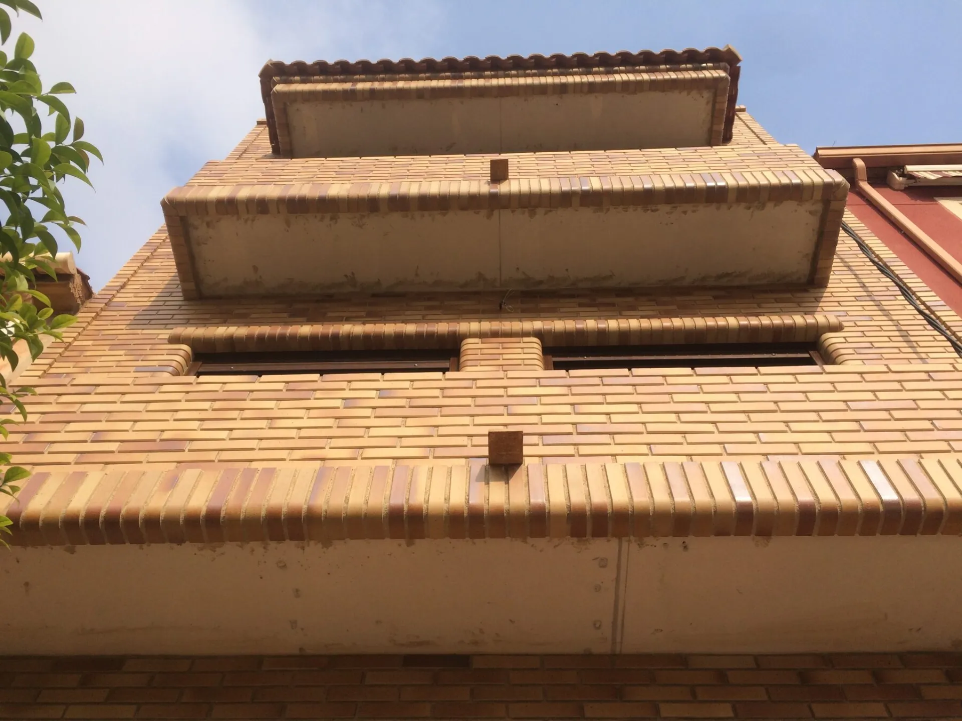 Casa Origen — Vivienda urbana entre medianeras en Agost-Alicante